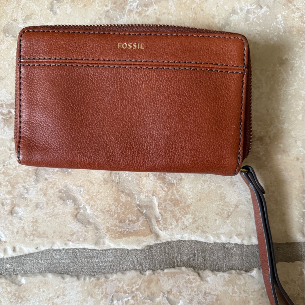 Fossil Tan Leather Wristlet